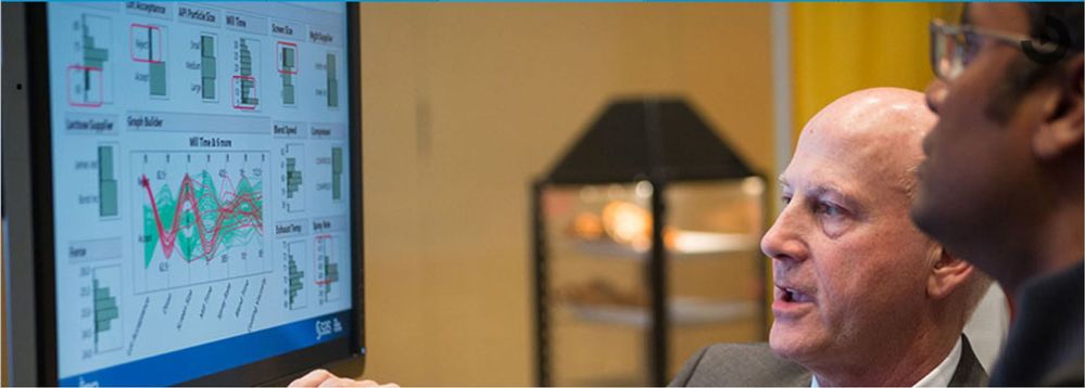 Demonstrating JMP to conference attendee