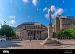 view-of-central-library-and-monument-in-st-peters-square-manchester-lancashire-england-united-kingdom-europe-2H6JNFM.jpg