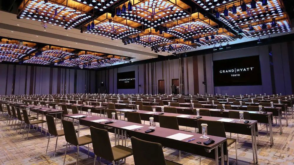 Grand-Hyatt-Tokyo-P825-Grand-Ballroom-Classroom-Style.jpeg