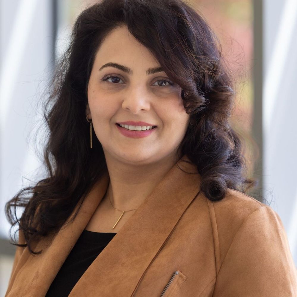 Farzaneh Rastegari.jpg